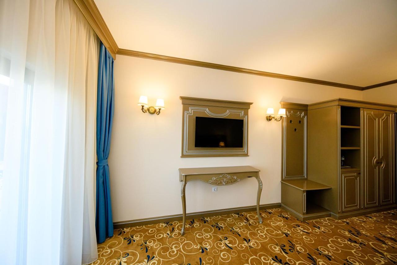 La Casa Cu Stuf Hotel Baldovinesti Kültér fotó