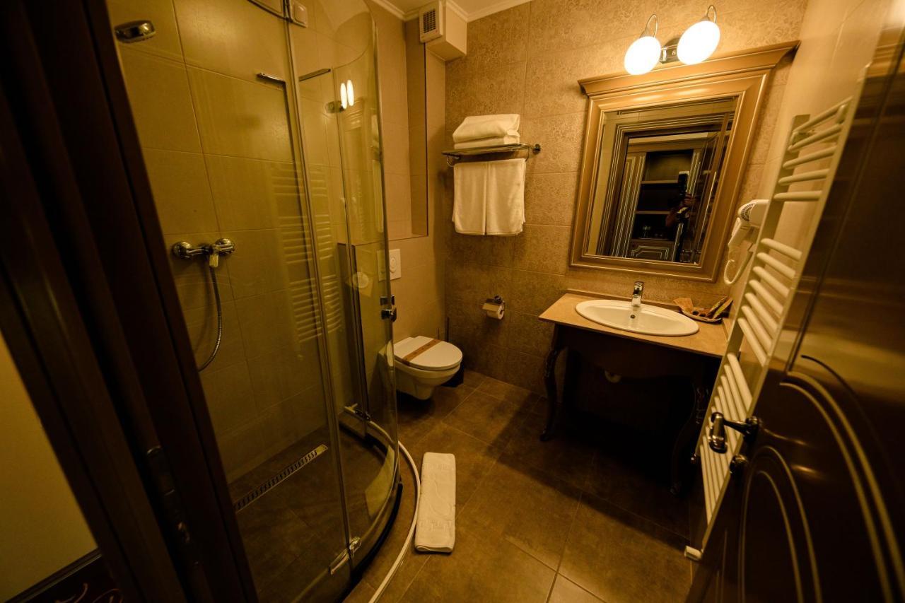 La Casa Cu Stuf Hotel Baldovinesti Kültér fotó