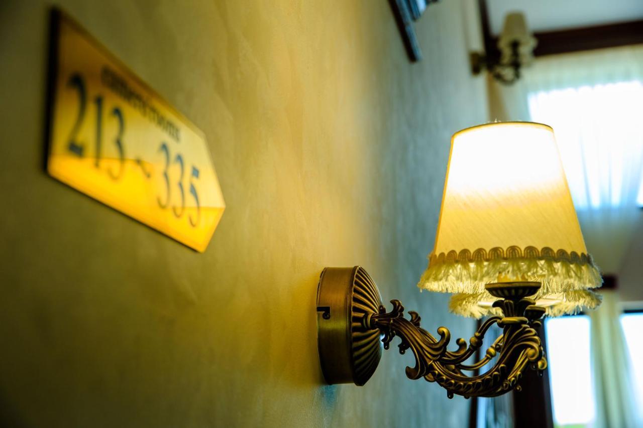 La Casa Cu Stuf Hotel Baldovinesti Kültér fotó